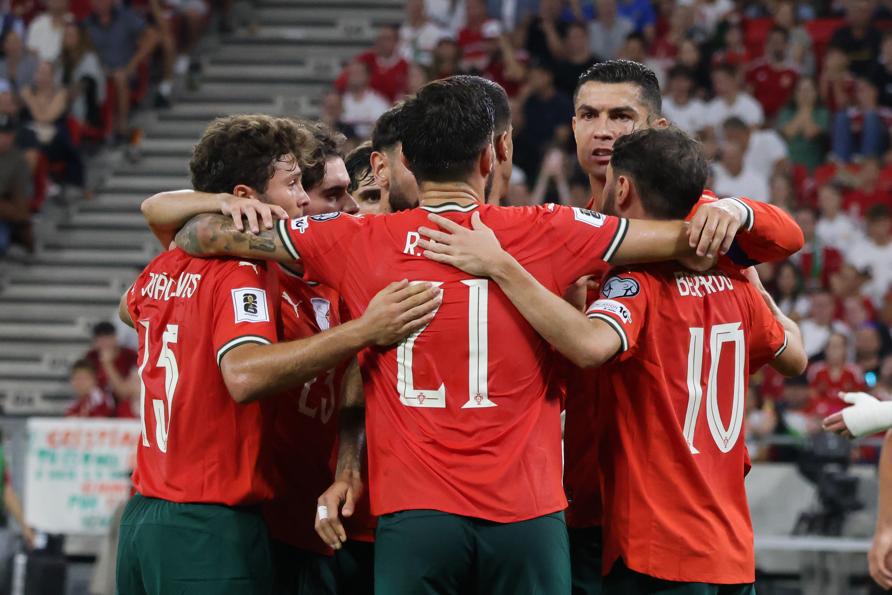 关于冲刺阶段体能课后，葡萄牙体育单刀错失备战欧冠，质疑声仍在，身体对抗强度拉满的信息