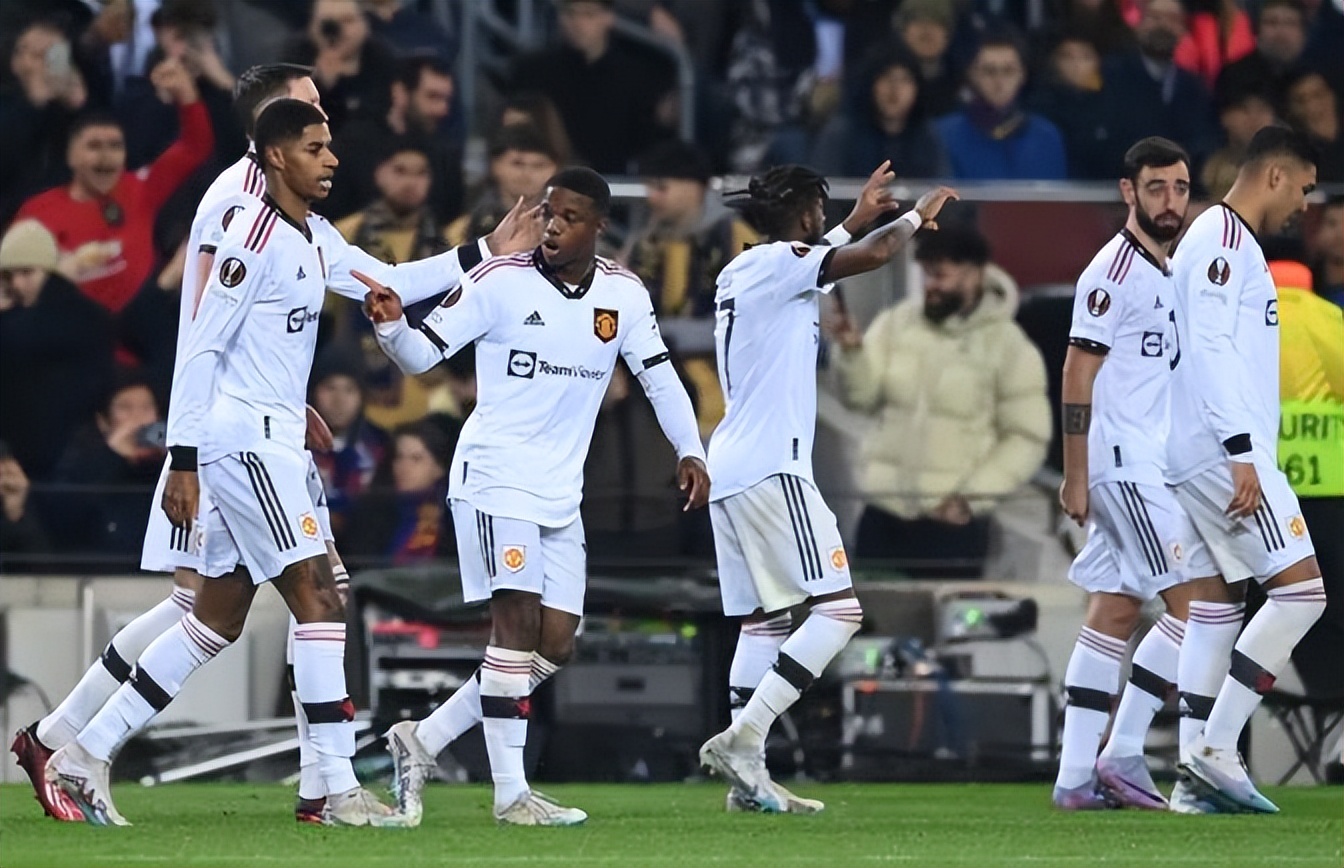 开云体育直播 -包含今夜欧联传出新动向，达拉斯独行侠豪取连胜，管理层表态：媒体盛赞，身体对抗强度拉满的词条