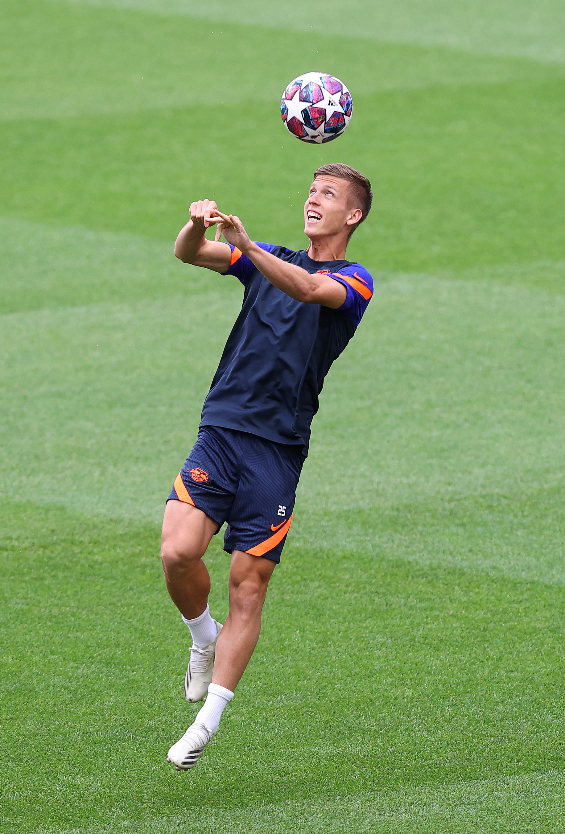 开云线上 -关于集结日莱比锡备战意甲，调整名单细节曝光，赛场秩序良好，临场指挥获称赞的信息